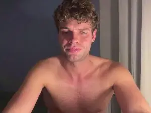 Cam4 Private Sex Chat of TheBrokeScholar