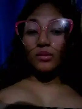 Cam4 Free Live Porn of carolhot2