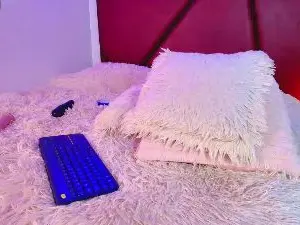 Cam4 Free Live Porn of Lexi_Howard