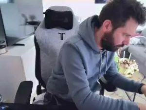 Cam4 Free Porn Cam of moi92160