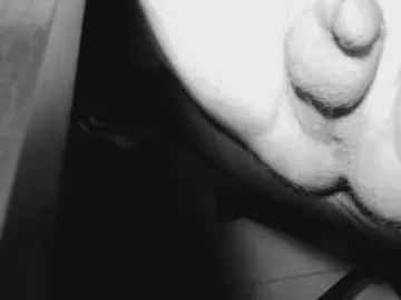 Cam4 Free Porn Cam of tombc189