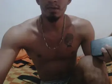 Cam4 Nude Webcam of Dannylovexx1