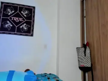 Cam4 Free Live Porn of EWIN_9