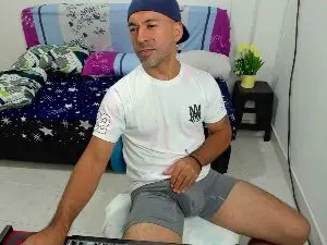 Cam4 Adult Video Chat of jonas1605