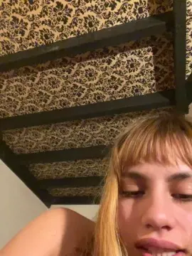 Cam4 Adult Webcam of saraangelafern1