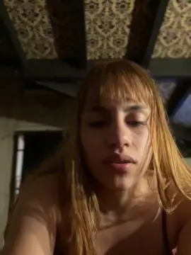 Cam4 Nude Webcam of saraangelafern1