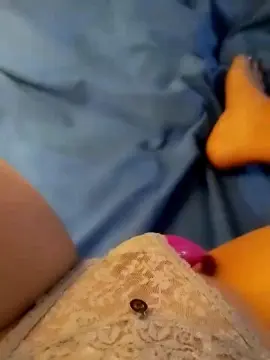 Cam4 Free Porn Cam of emilyhot5