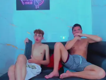 Cam4 Watch Live Sex Cams of Rain_justin