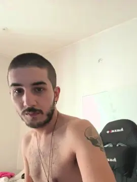 Cam4 Live Sex Cam of Gufetto99