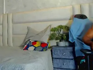 Cam4 Free Live Porn of dark_lennox