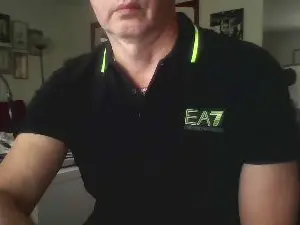 Cam4 Watch Live Sex Cams of nakedinMTL
