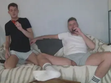 Cam4 Live Sex Cam of englishladxxx