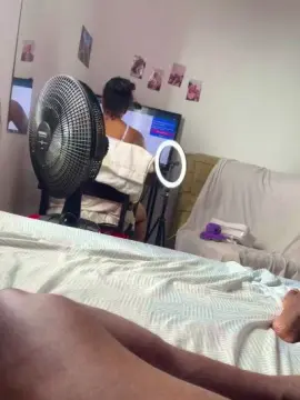 Cam4 Private Sex Chat of morenolongo98