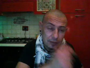 Cam4 Free Live Porn of molenoxx