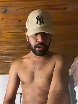 Cam4 Free Live Porn of venturael