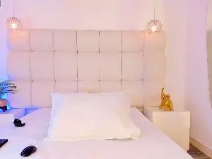 Cam4 Live Porn of Claire_Mckenzie