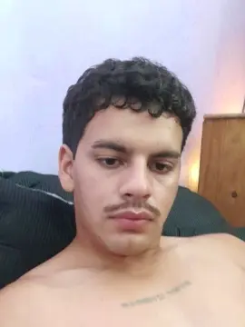 Cam4 Live Sex Cam of garbeilsrnxxx