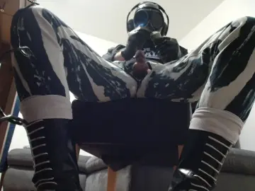 Cam4 Live Sex Cam of rubber1993