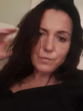 Cam4 Free Live Porn of Desiree1951