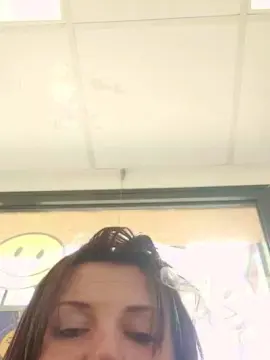 Cam4 Live Sex of Desiree1951