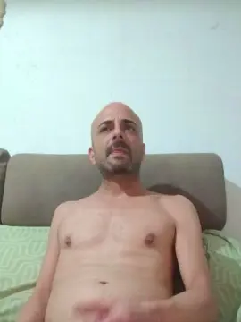 Cam4 Nude Webcam of MORBOVERS85