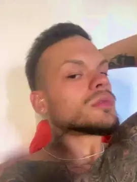 Cam4 Private Sex Chat of nicolas2471