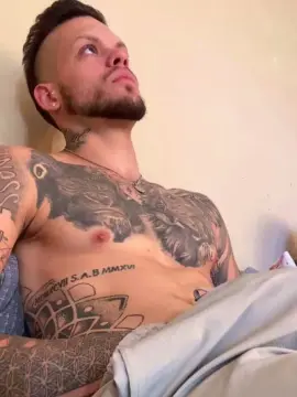 Cam4 Private Sex Chat of nicolas2471