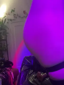 Cam4 Nude Webcam of Sissy_maid_dc