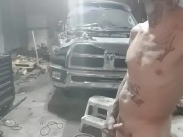 Cam4 Live Porn of mechbig1
