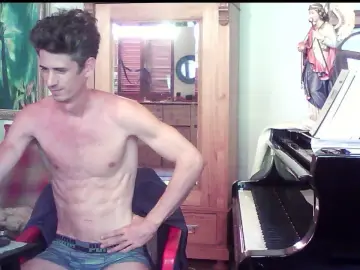 Cam4 Nude Webcam of PianoTobe
