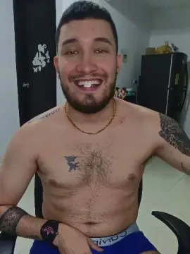 Cam4 Free Live Porn of _LIONEL_