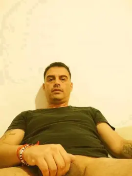 Cam4 Watch Live Sex Cams of juampy25