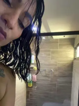 Cam4 Nude Webcam of AnyLeon