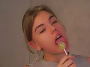 Cam4 Watch Live Sex Cams of DannaYuen