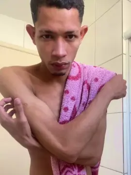 Cam4 Adult Webcam of Mlknovinhooo