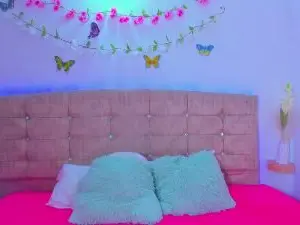 Cam4 Free Live Porn of Electra__moon