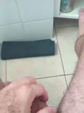 Cam4 Free Live Porn of LoganWolverine2