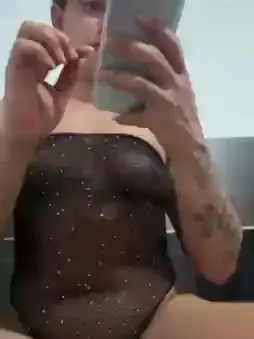 Cam4 Live Sex of ScarletNudee