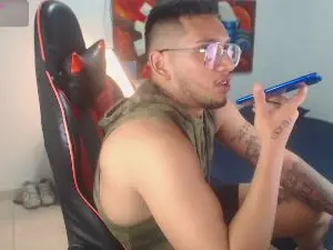 Cam4 Live Sex of EvanVelvet