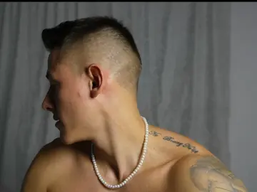 Cam4 Private Sex Chat of Latino_Milk_99