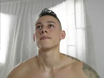 Cam4 Nude Webcam of Latino_Milk_99