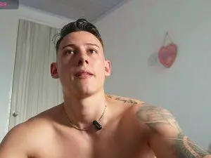 Cam4 Live Sex of Latino_Milk_99