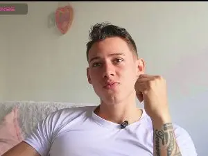 Cam4 Live Sex of Latino_Milk_99