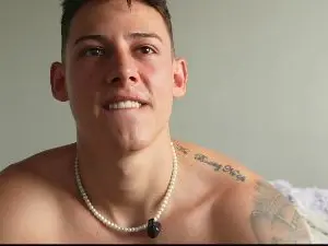 Cam4 Free Live Porn of Latino_Milk_99