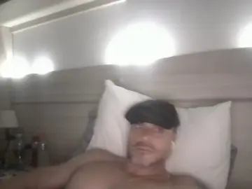 Cam4 Free Live Porn of emersoncbfilho