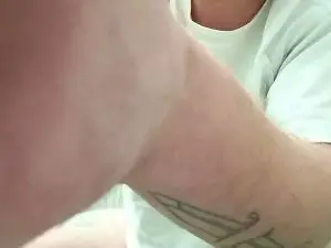 Cam4 Private Sex Chat of Hugedoee04