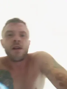 Cam4 Nude Webcam of Hugedoee04