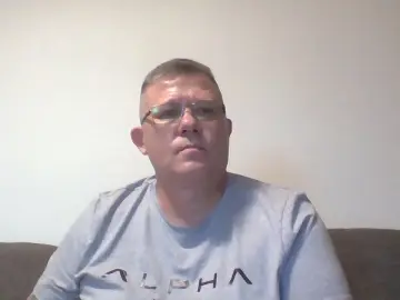 Cam4 Adult Webcam of Pawelinio69