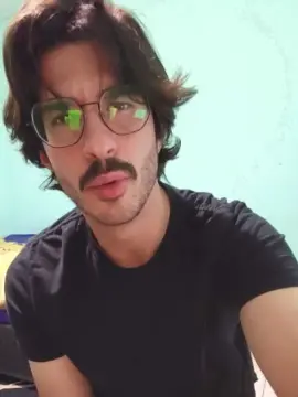 Cam4 Live Sex Cam of emocomtesosexy