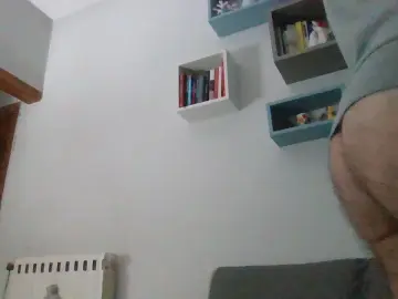 Cam4 Free Live Porn of giovan2020